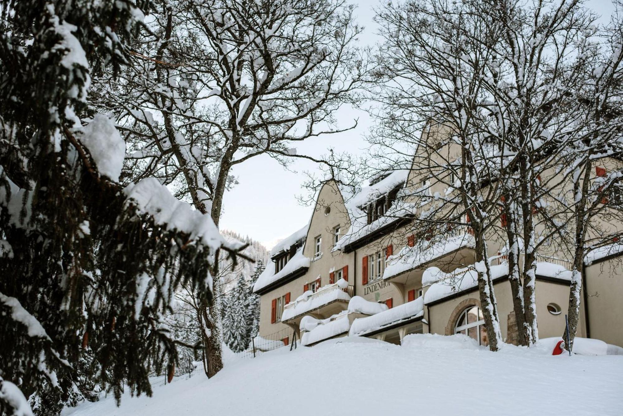 Gruppenhaus Lindenhof คัวร์วาลเดน ภายนอก รูปภาพ